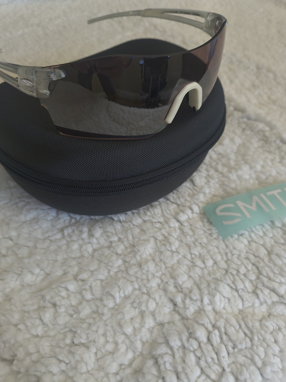 SMITH Sport Sunglasses with Silver Frame and Black Lenses - Picture 3 of 7